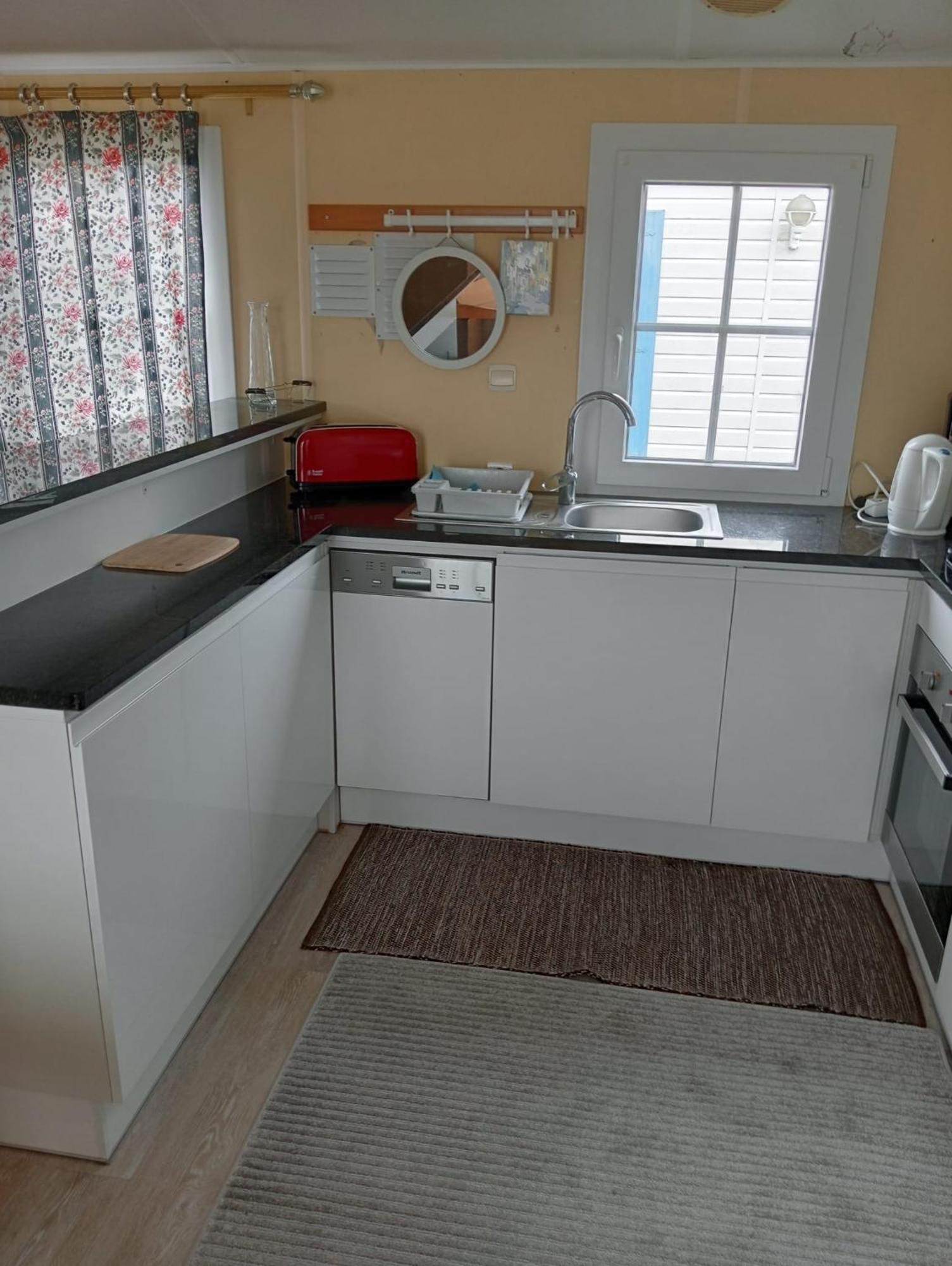 Bungalow Au Bord De La Piscine 4 Pers 5A Burinhosa المظهر الخارجي الصورة